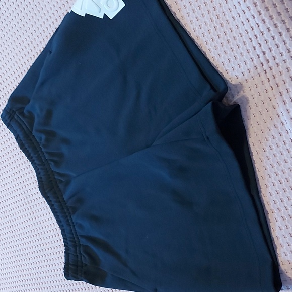 Men's short - Picture 1 of 10